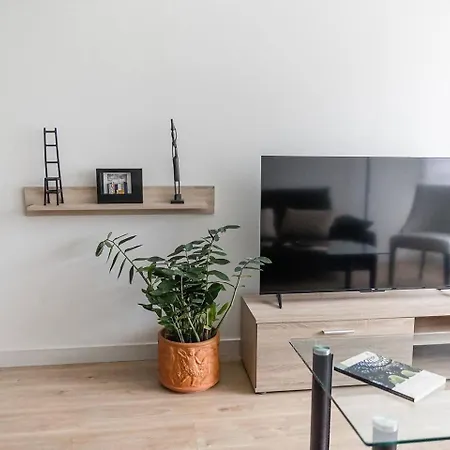 Espacioso A 9 Min Playa Apartmán *