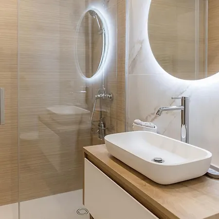 Espacioso A 9 Min Playa * Gijón