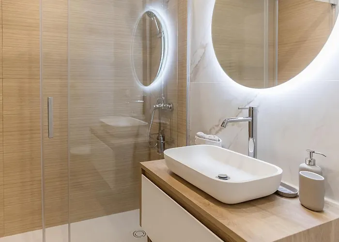 Espacioso A 9 Min Playa * Gijon